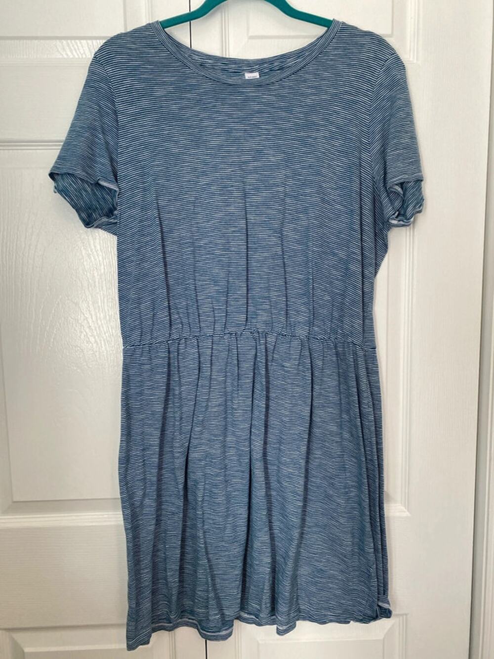 Old Navy size XL blue and white striped dress